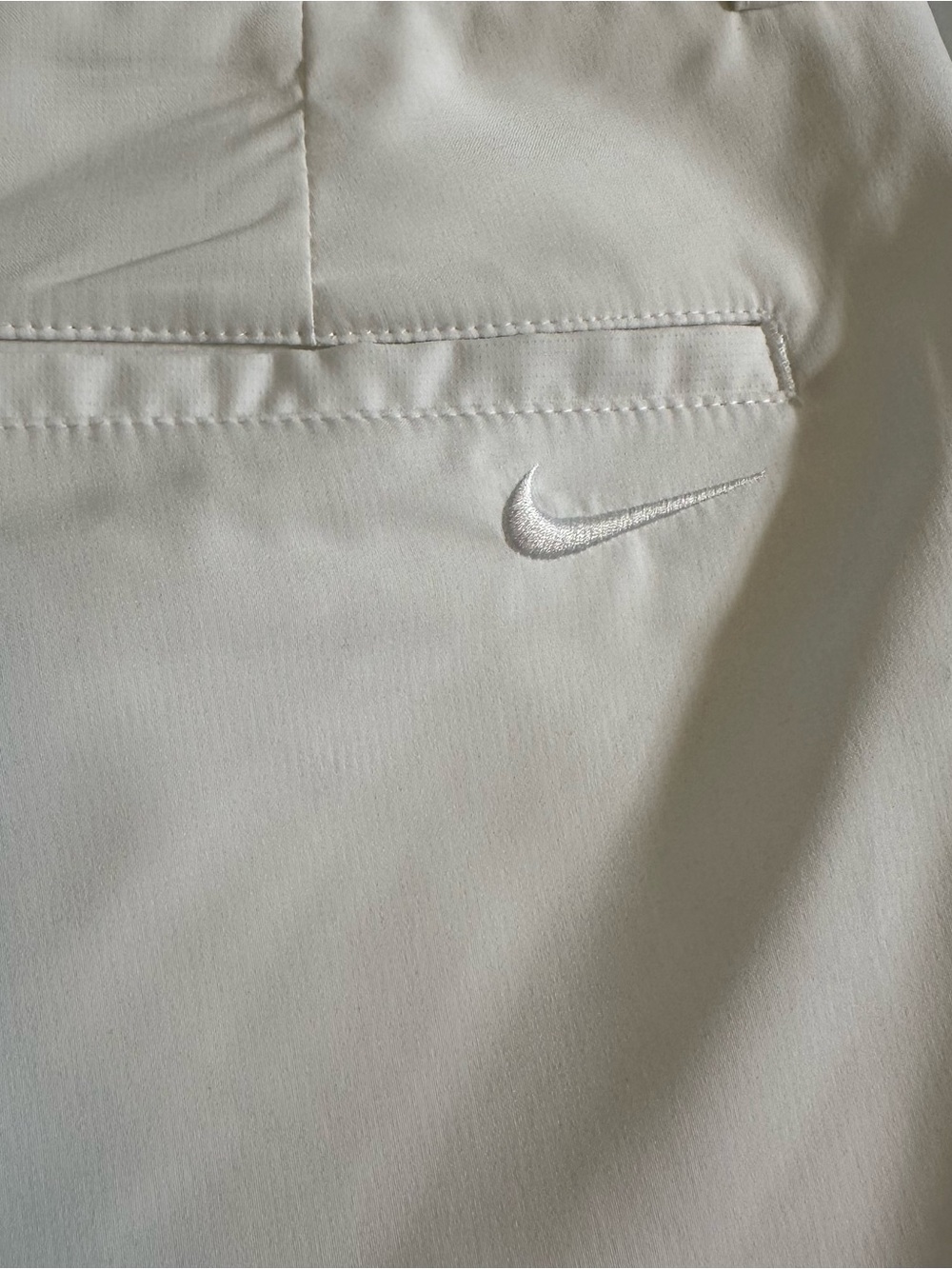 🤍⛳ Nike Golf Tour Performance Women’s Golf Shorts – Size 10 Medium ⛳🤍 - Picture 4 of 6